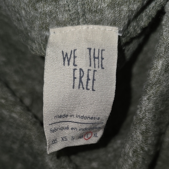 We The Free Gray/Green Cowl Neck Sweater - Picture 2 of 4